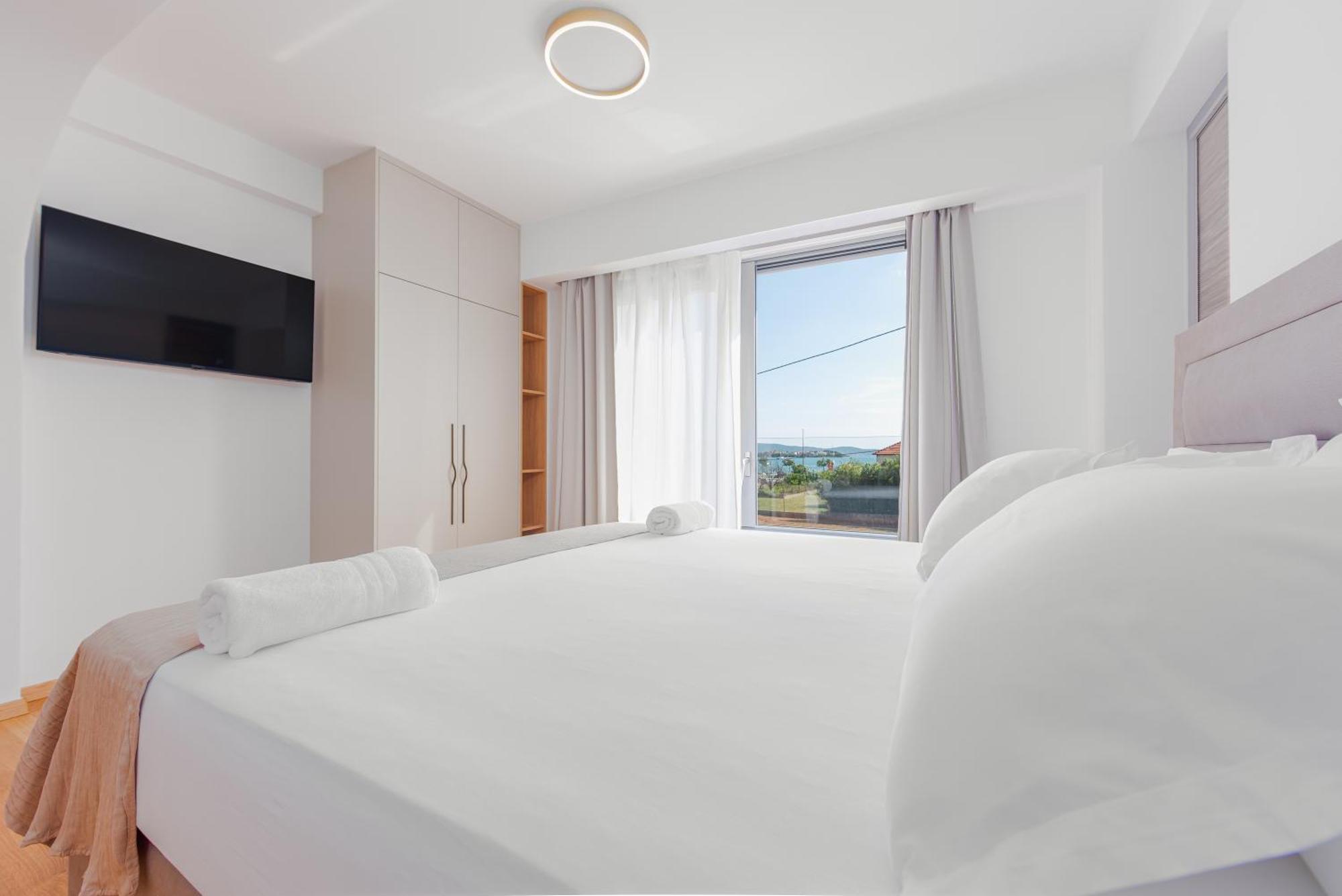 Rooms & Apartments Niko Sukosan Exterior photo